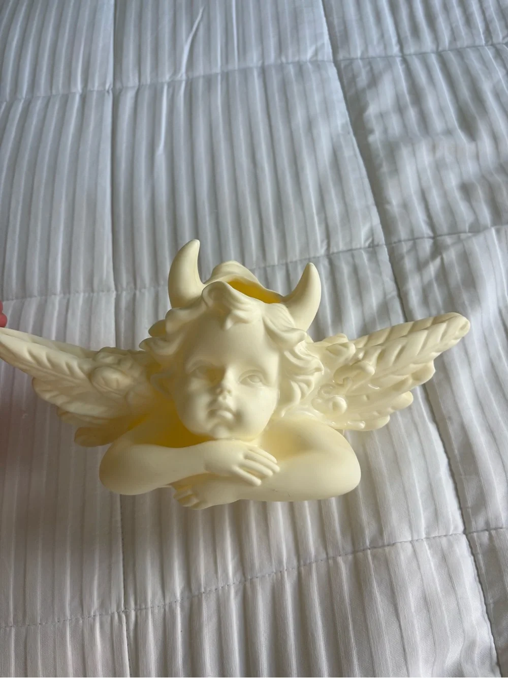 Boys Lie Cream Cherub Vase